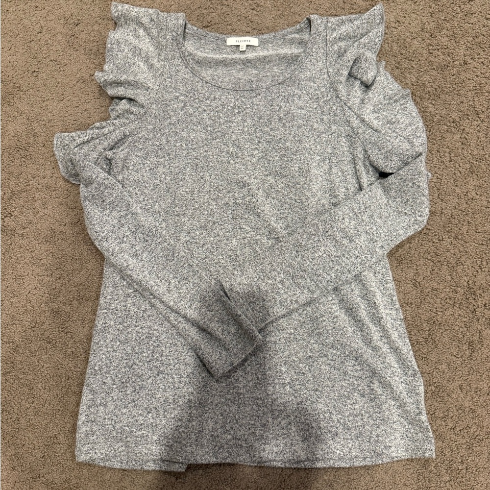 Flutter cold shoulder grey sweater